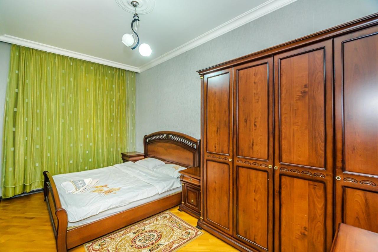 Nizami Street 2 Room Gold Home Baky Esterno foto